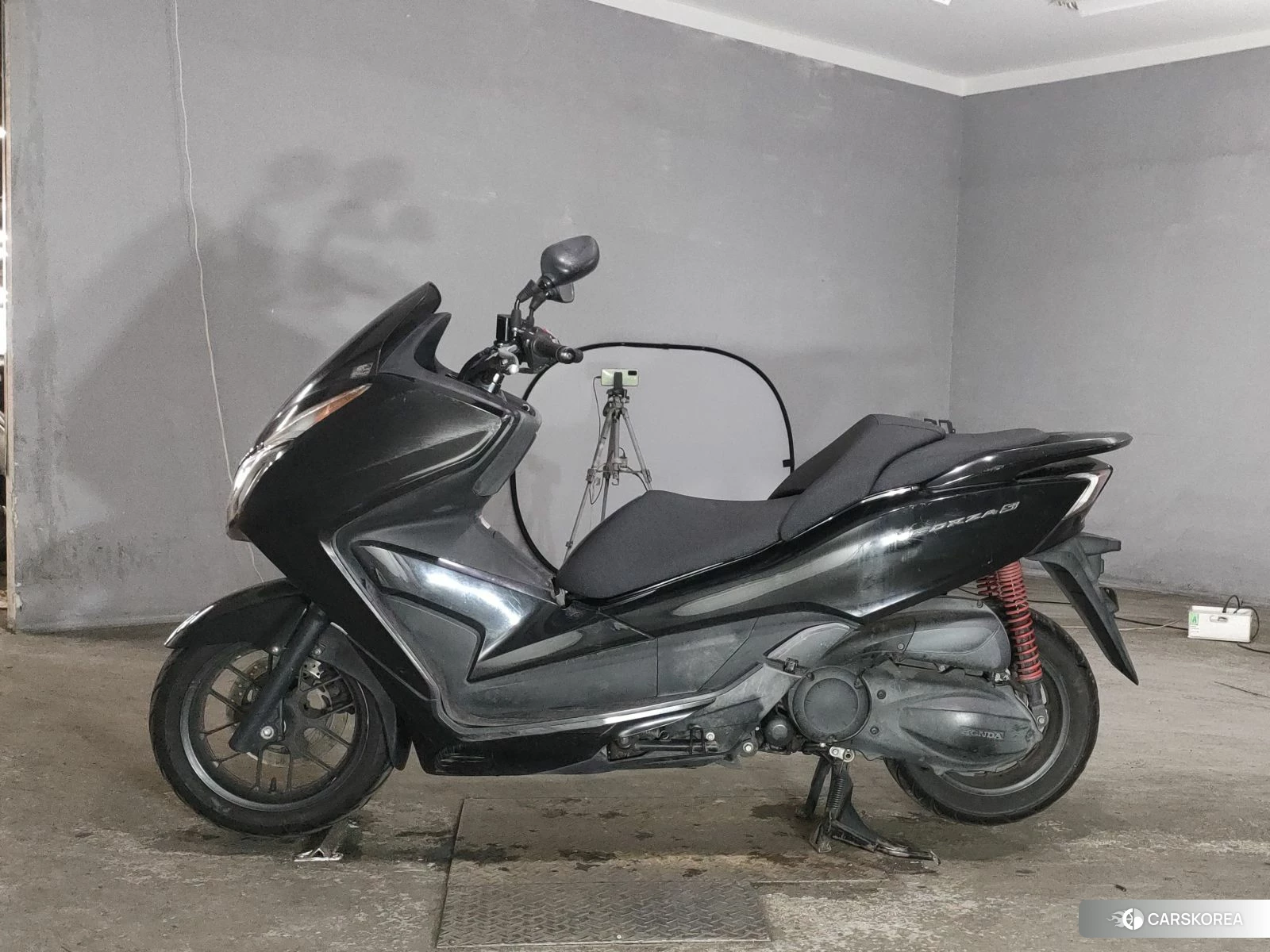 Проданный Honda FORZA id 3948660 из Японии, фото 2