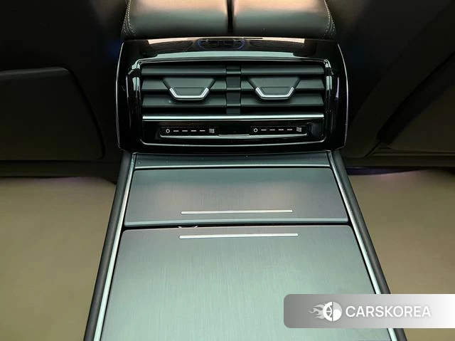 Audi A8 id 4259179 из Китая 23