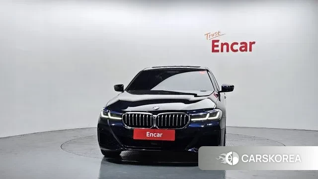 BMW 5 Series (G30) id 3472531 из Кореи 13