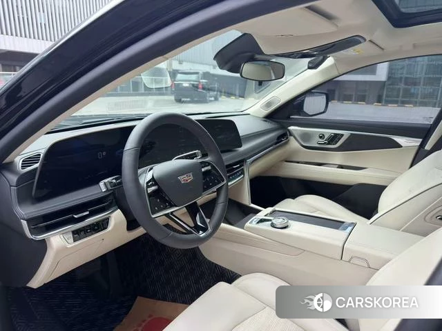 Cadillac CT6 2026 Черный из Китая, фото 3