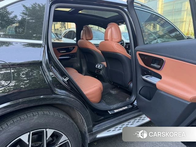 Mercedes-Benz GLC 2023 Черный из Китая, фото 6