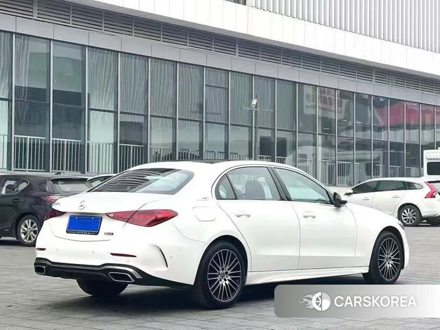 Mercedes-Benz Class C 2023 Белый из Китая, фото 3