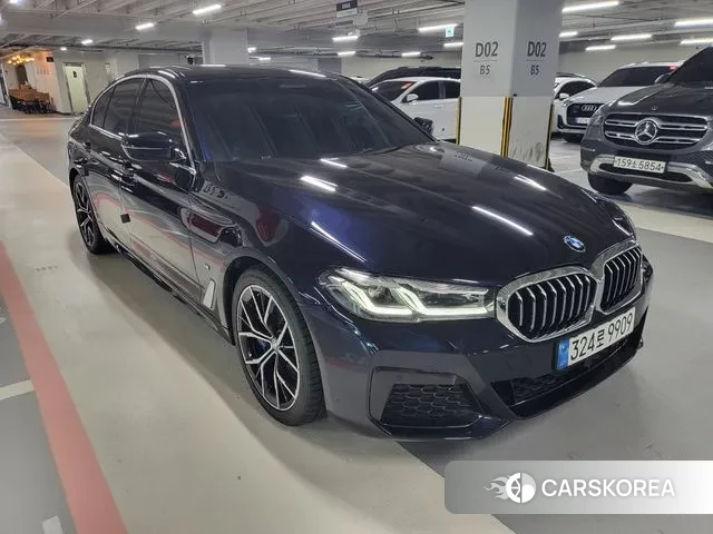 BMW 5 Series (G30) id 3020926 из Кореи 11