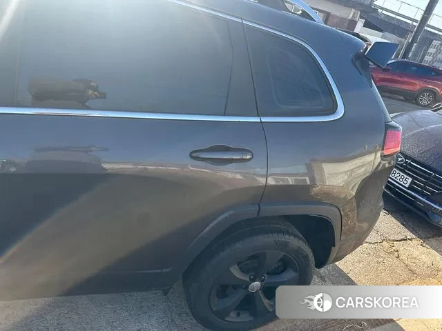 Jeep Cherokee (KL) id 3514560 из Кореи 9