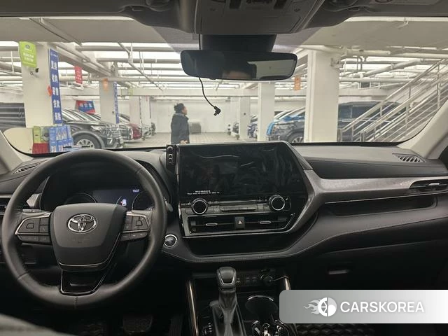 Toyota Highlander 2024 Черный из Китая, фото 3