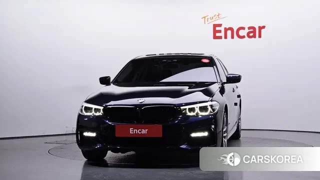 BMW 5 Series (G30) id 3319238 из Кореи 13