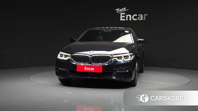 BMW 5 Series (G30) id 3845852 из Кореи 13