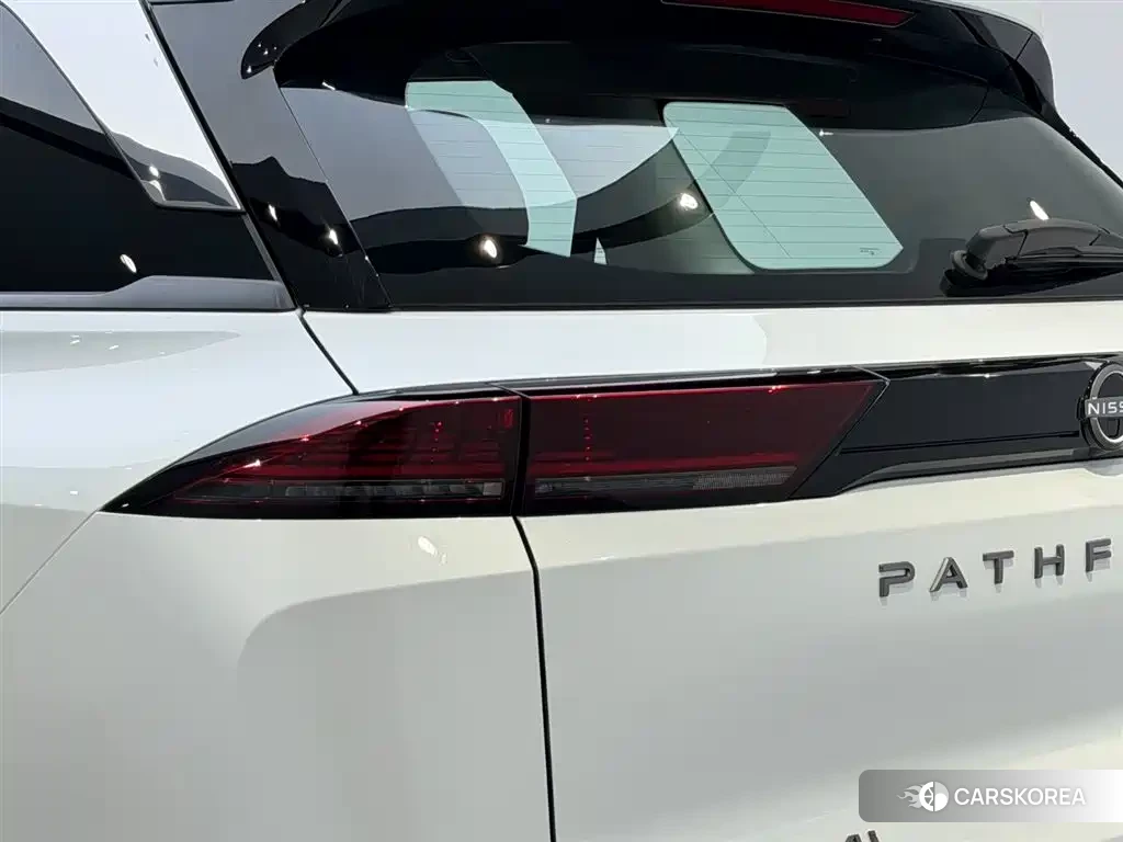 Nissan Pathfinder id 4680679 из Китая 13