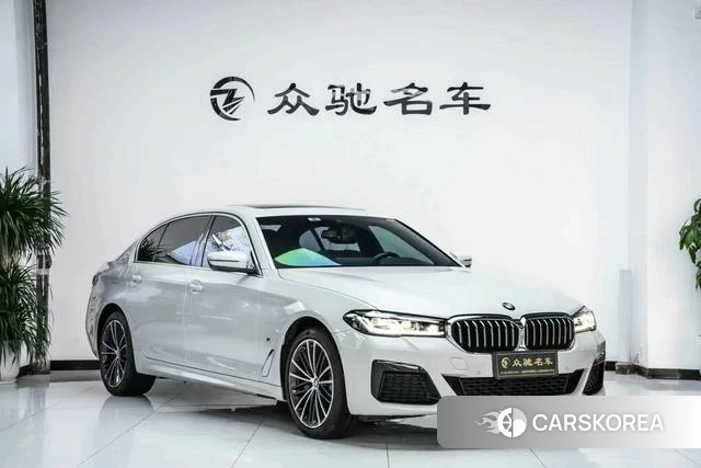 BMW 5 series 2023 Белый из Китая, фото 5