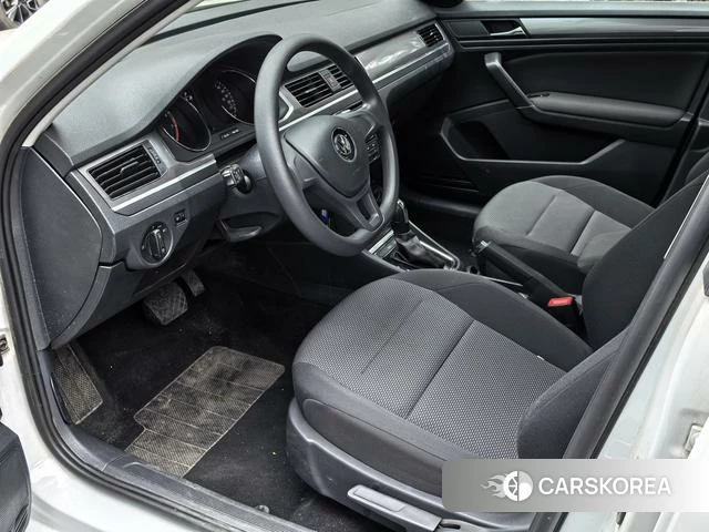 Volkswagen Bora id 4261484 из Китая 7