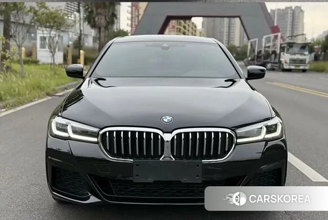 BMW 5 series PHEV id 4213653 из Китая 9