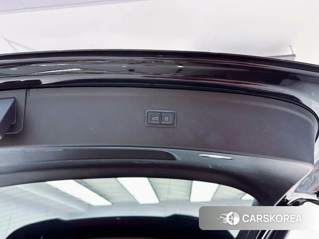 Audi Q5L id 4258623 из Китая 14