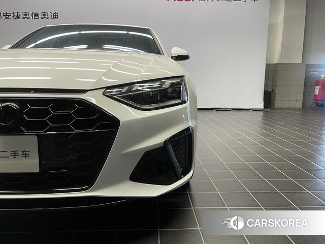 Audi A4L id 4348517 из Китая 14