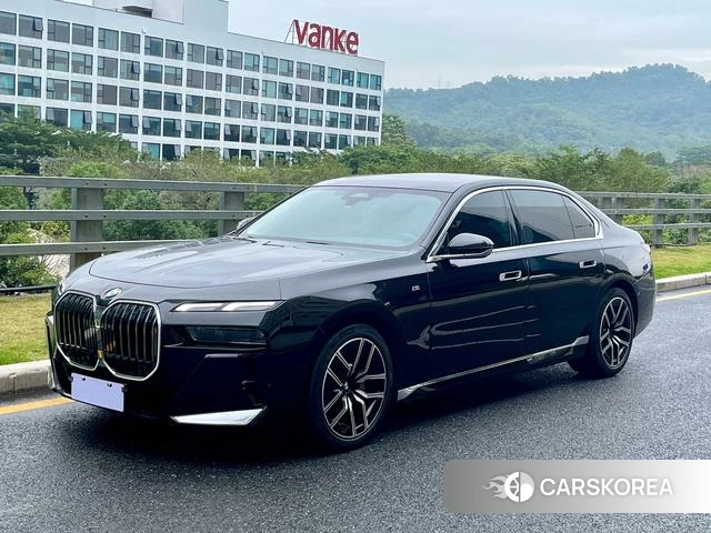 BMW 7 series 2023 Черный из Китая, фото 5