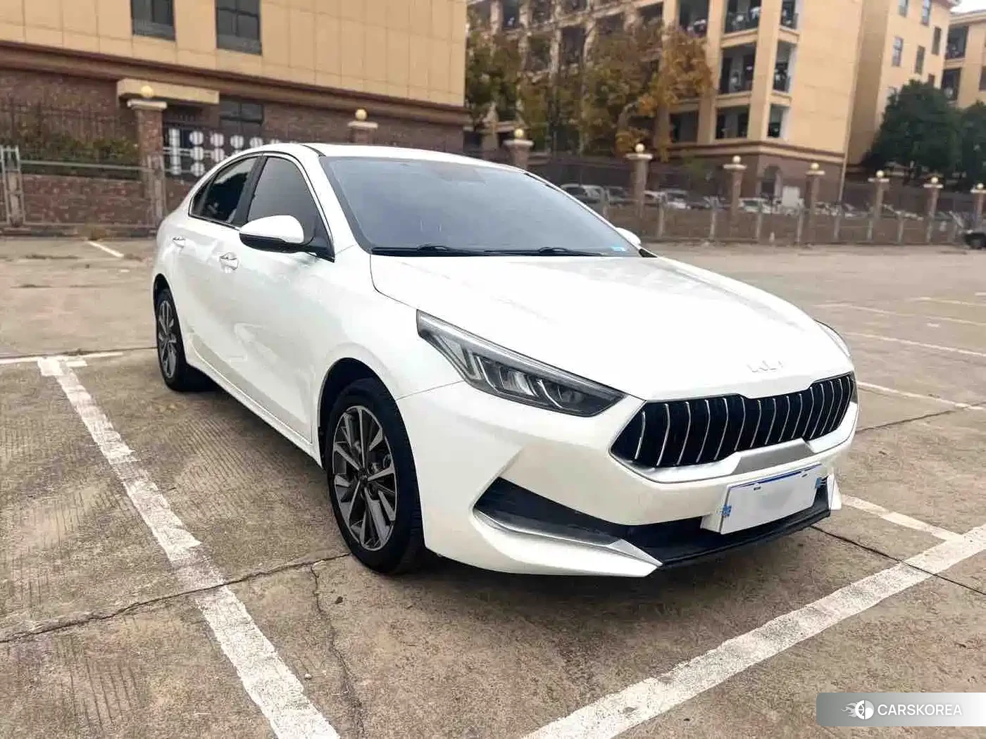 Kia K3 2022 Белый из Китая, фото 5