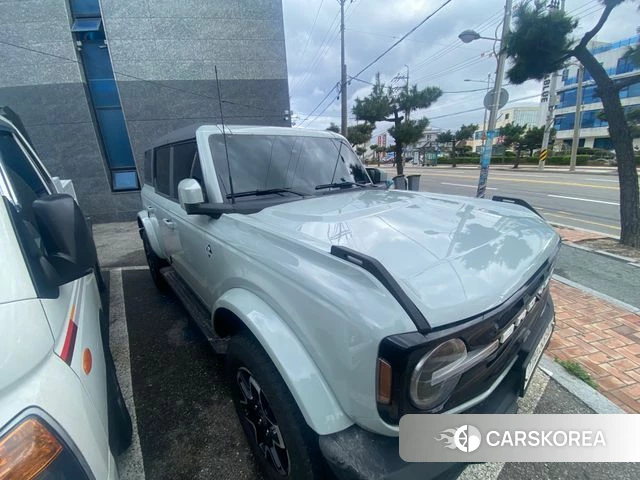 Ford Bronco 6th Generation 2025 Небесно-голубой из Кореи, фото 3