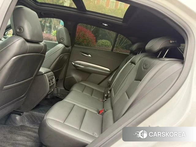 Cadillac XT4 2024 Белый из Китая, фото 3
