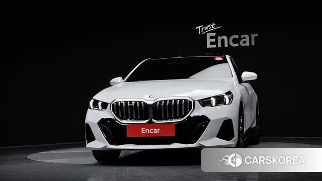 BMW 5 Series (G60) id 3634065 из Кореи 13