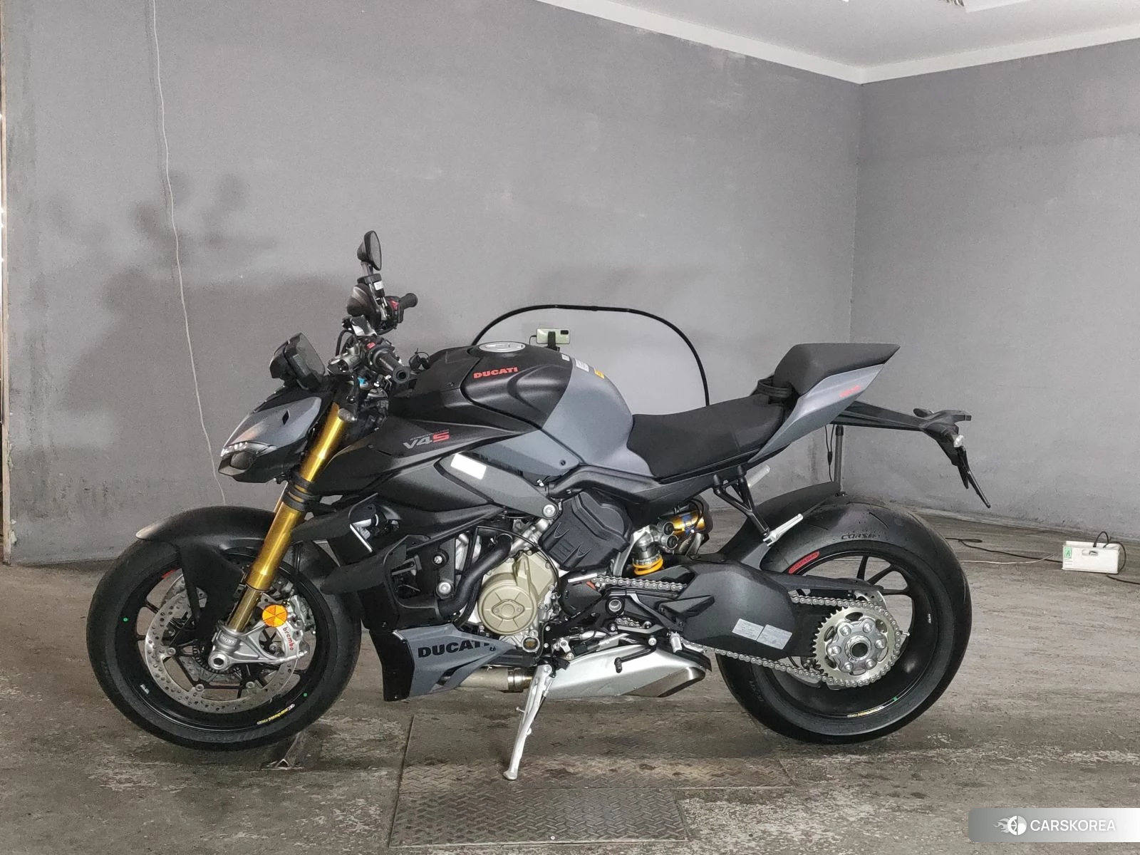 Ducati STREETFIGHTER V4 S 2024 из Японии, фото 2