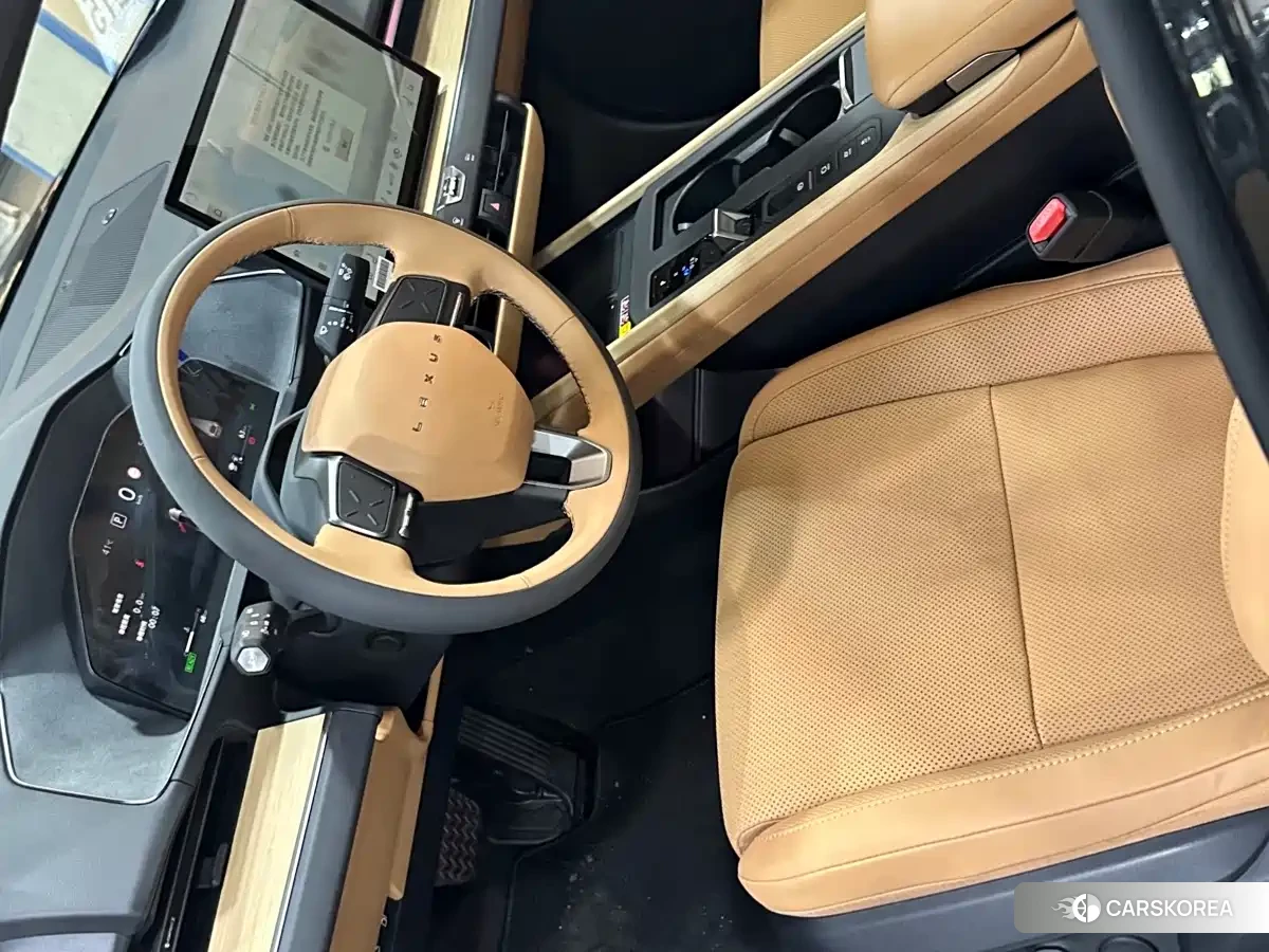 Lexus ES 2026 Черный из Китая, фото 5