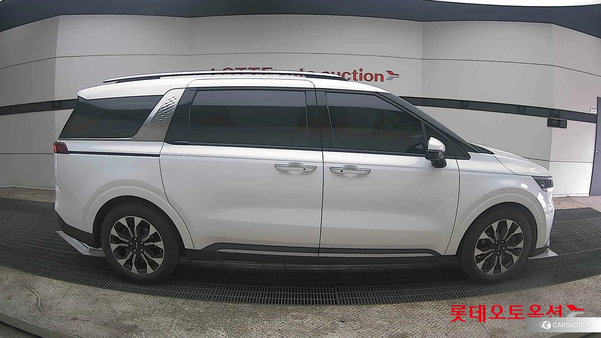 Kia Carnival Limousine id 3882175 из Кореи 23