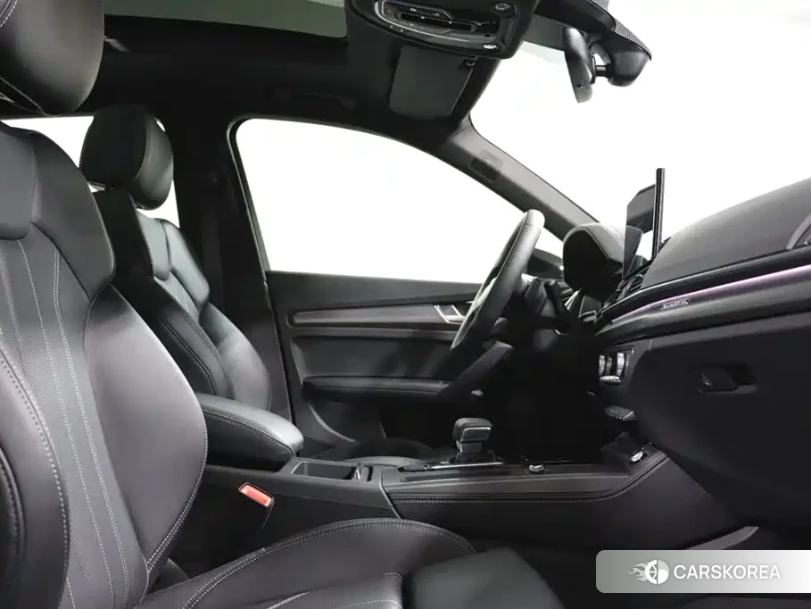 Audi Q5L id 4583691 из Китая 10
