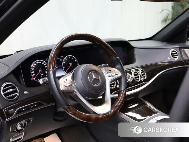 Mercedes-Benz Maybach S-class id 4366177 из Китая 21