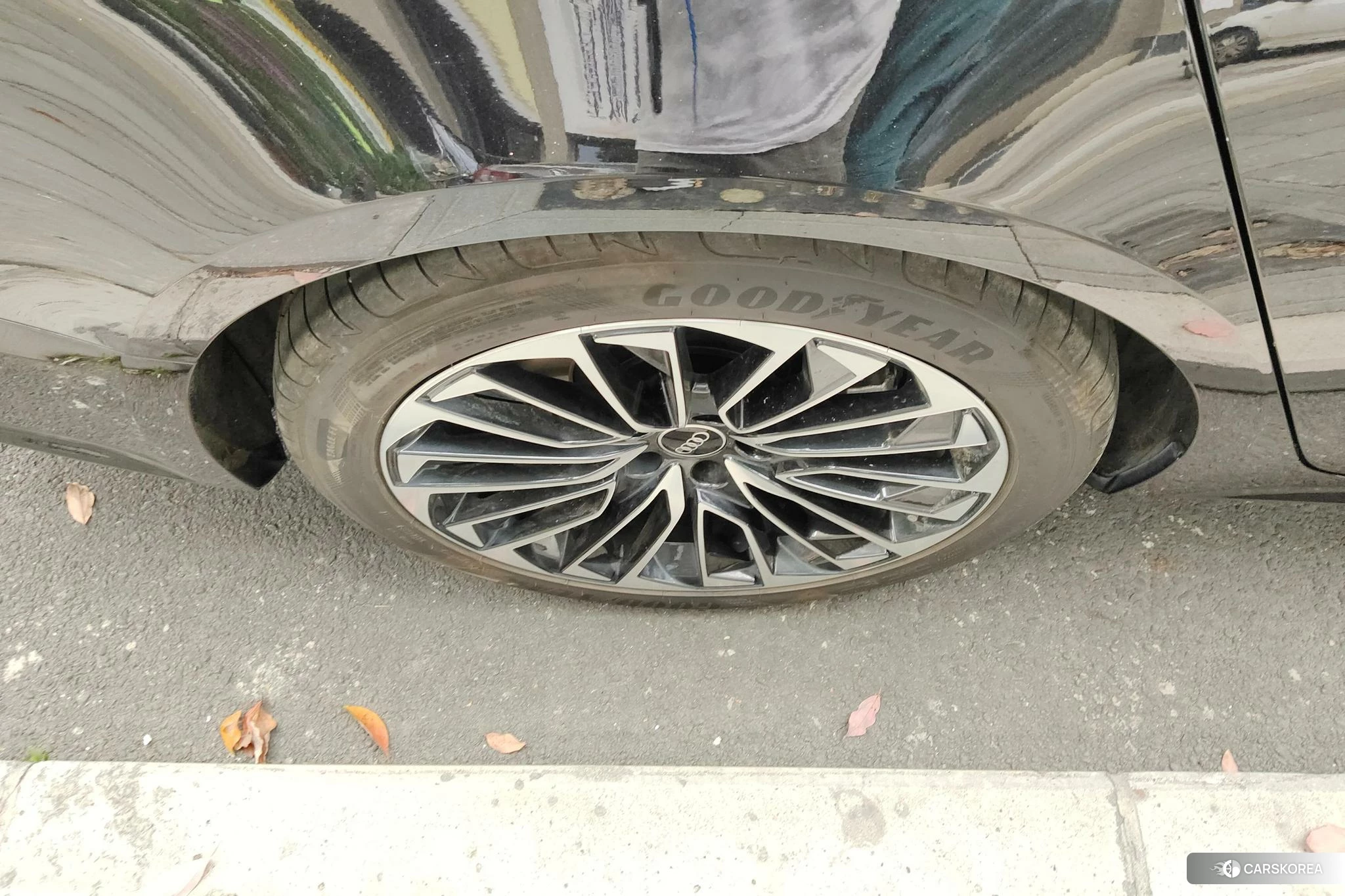 Audi A7L id 4455748 из Китая 10
