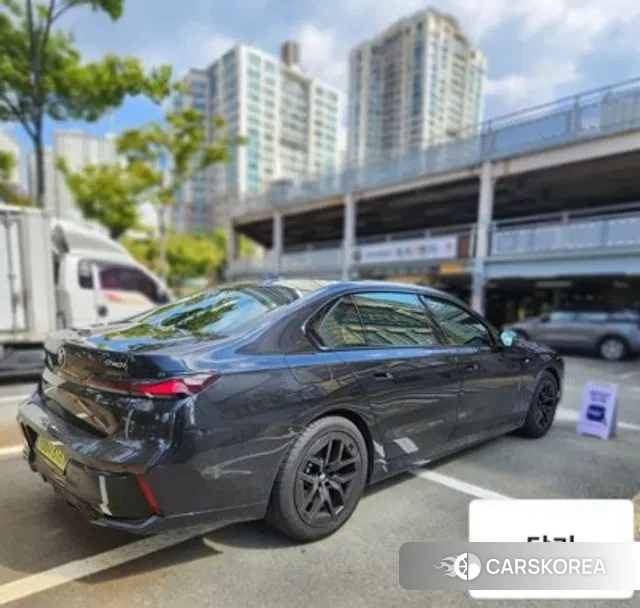 BMW 7 Series (G70) 2025 Черный из Кореи, фото 6