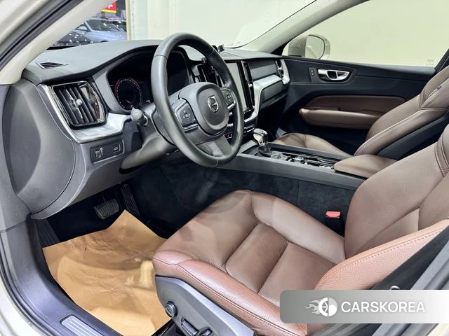 Volvo XC60 2019 Шампань из Китая, фото 5