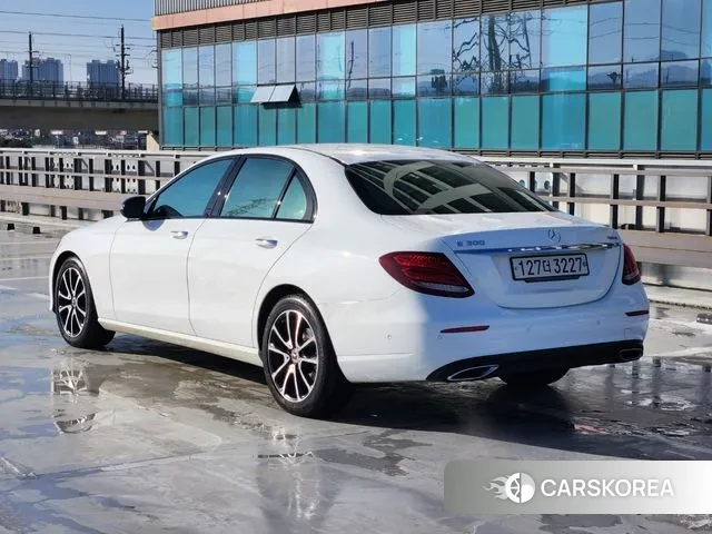 Mercedes-Benz E-Class W213 id 3626543 из Кореи 13