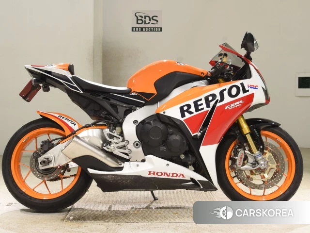 Honda CBR1000RR 2015 из Японии, фото 2