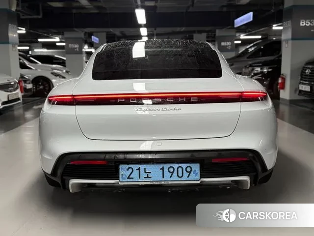 Porsche Taycan id 3513791 из Кореи 11