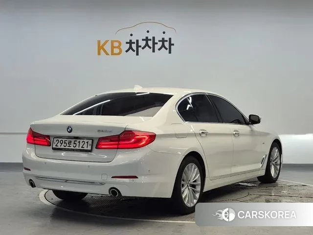 BMW 5 Series (G30) id 3055767 из Кореи 11