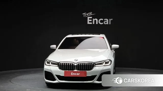 BMW 5 Series (G30) id 3670702 из Кореи 13