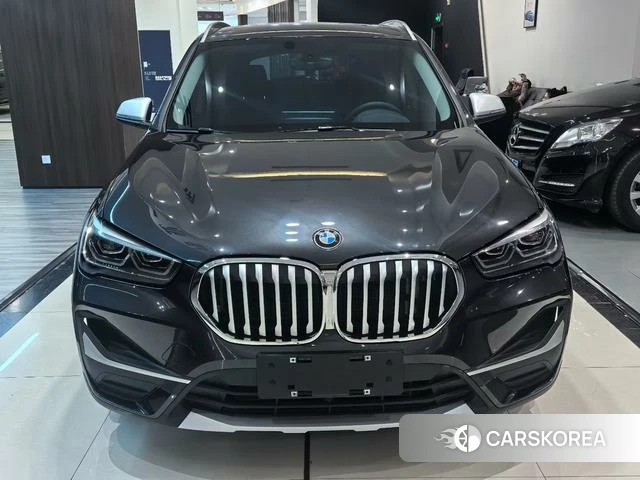 BMW X1 2022 Темно-серый из Китая, фото 3