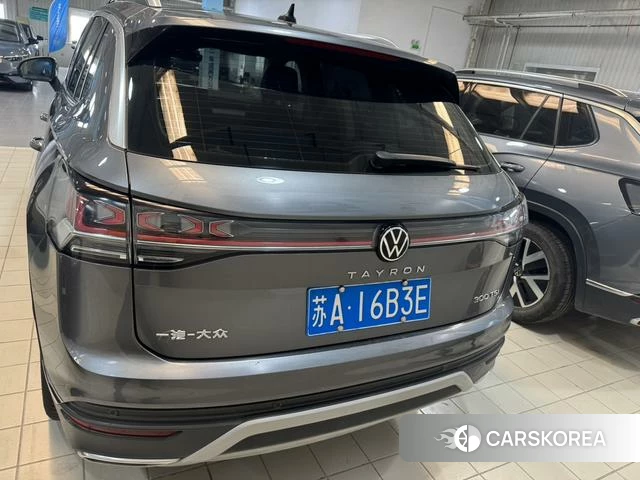 Volkswagen Tanyue 2024 Темно-серый из Китая, фото 4