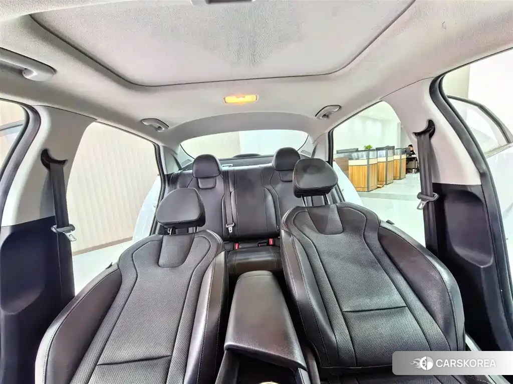Hyundai Elantra id 4664463 из Китая 14