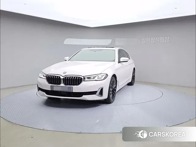 BMW 5 Series (G30) id 3350064 из Кореи 13