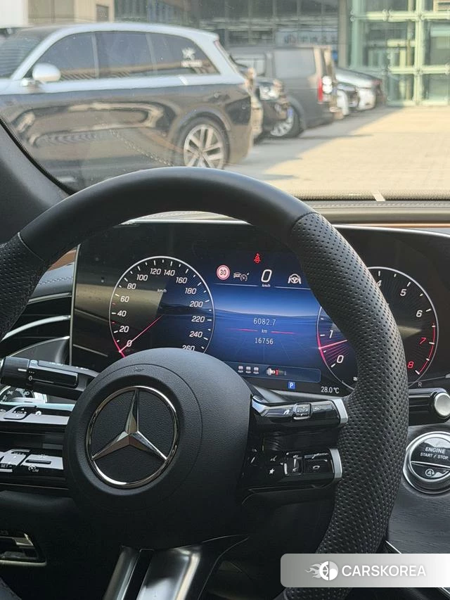 Mercedes-Benz E-class 2024 Черный из Китая, фото 5