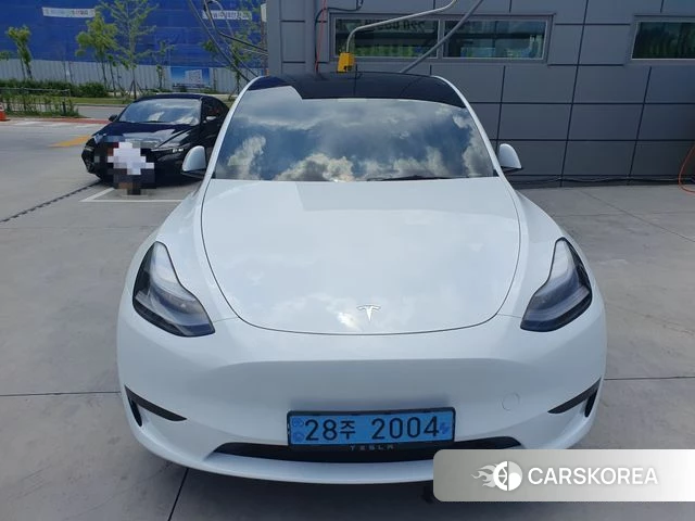 Tesla Model Y 2023 Белый из Кореи, фото 3