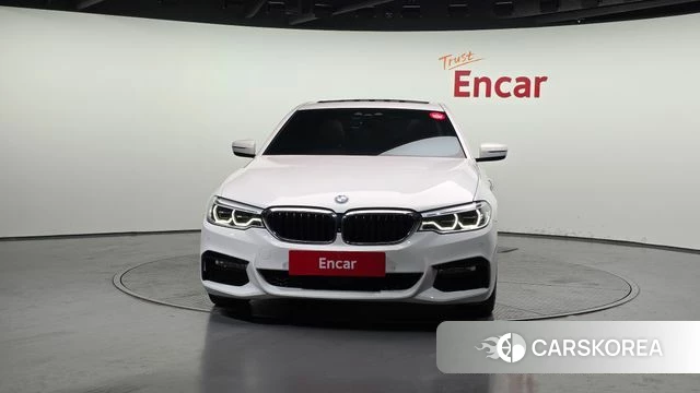 BMW 5 Series (G30) id 4019978 из Кореи 13