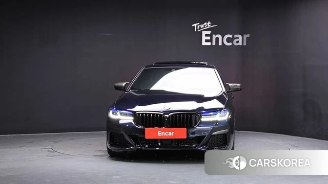 BMW 5 Series (G30) id 4574061 из Кореи 23