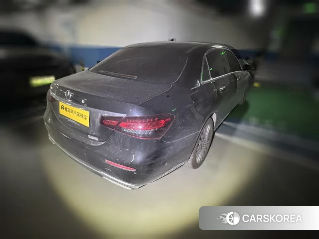 Mercedes-Benz E-class 2022 Черный из Китая, фото 3