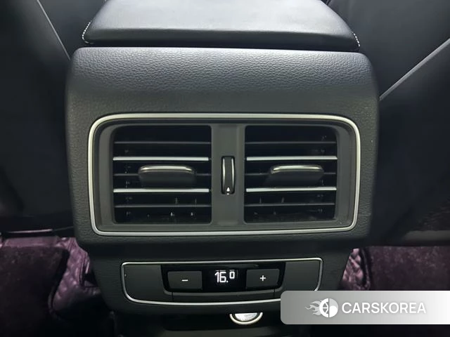 Audi Q5L id 4336221 из Китая 10