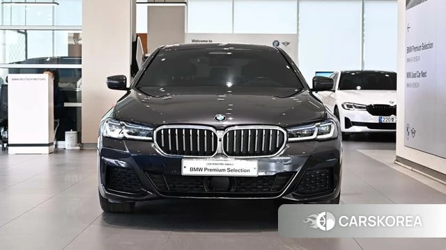 BMW 5 Series (G30) id 4489923 из Кореи 13