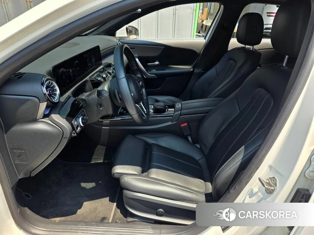 Mercedes-Benz A-Class W177 2021 Белый из Кореи, фото 4