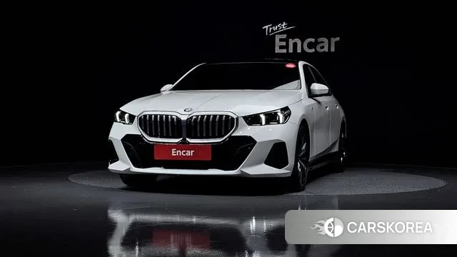 BMW 5 Series (G60) id 3550163 из Кореи 13