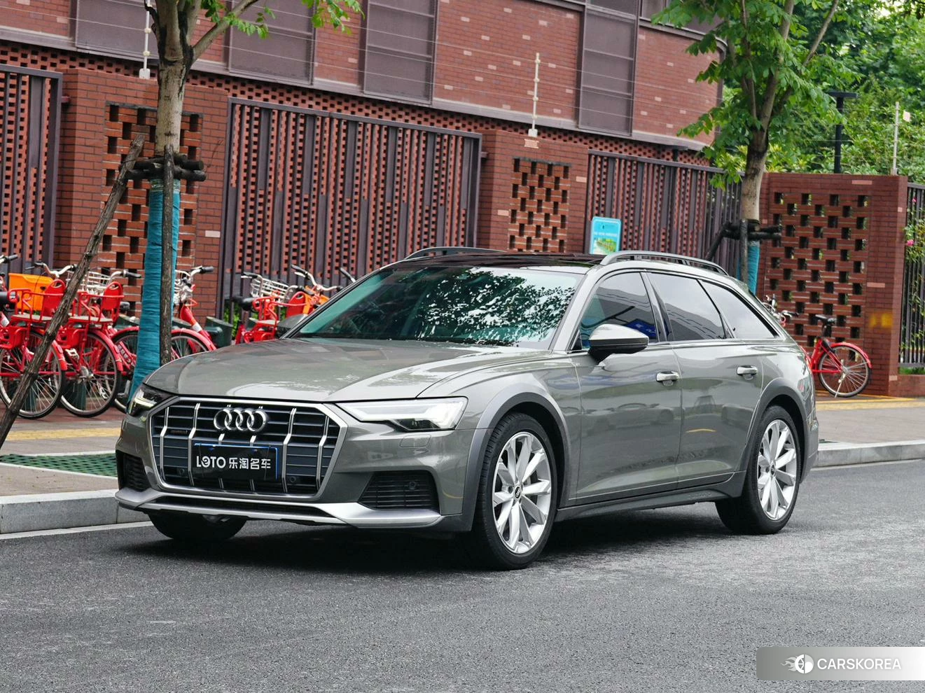 Audi A6 (import) 2020 Серебристо-серый из Китая, фото 6