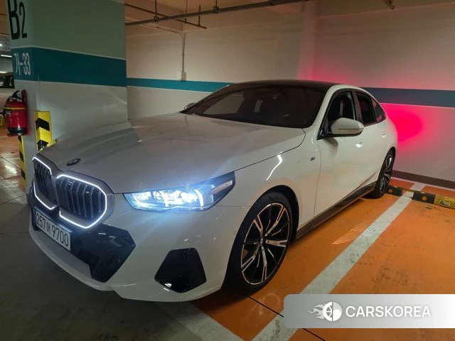 BMW 5 Series (G60) 2024 Белый из Кореи, фото 6